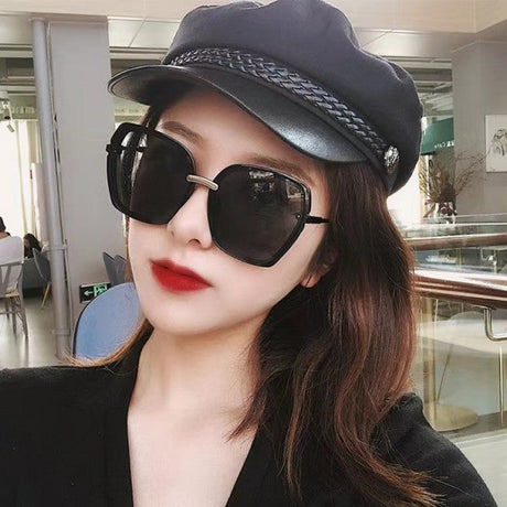 Women Retro Simple Polygon Sunglasses - Black - Shop N Save