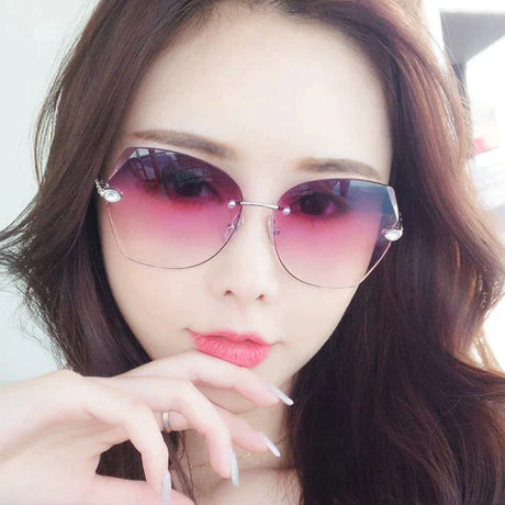 Ladies Fashion Simple Gradient Sunglasses - Purple Red - Shop N Save